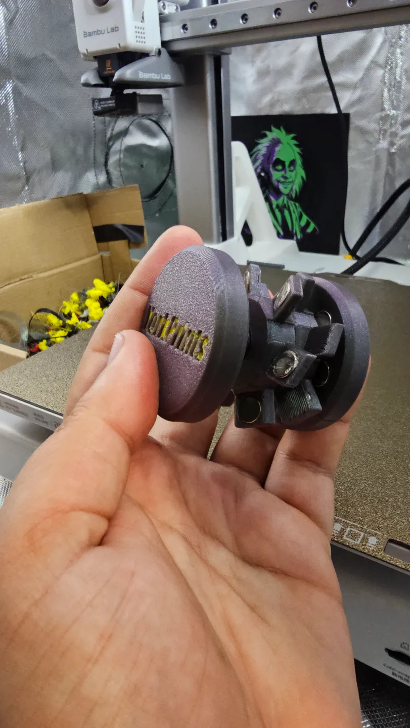 Magnetic Spinning Fidget Toy, photo 4 of 4 - Magnetic Spinning Fidget Toy Toys & Games