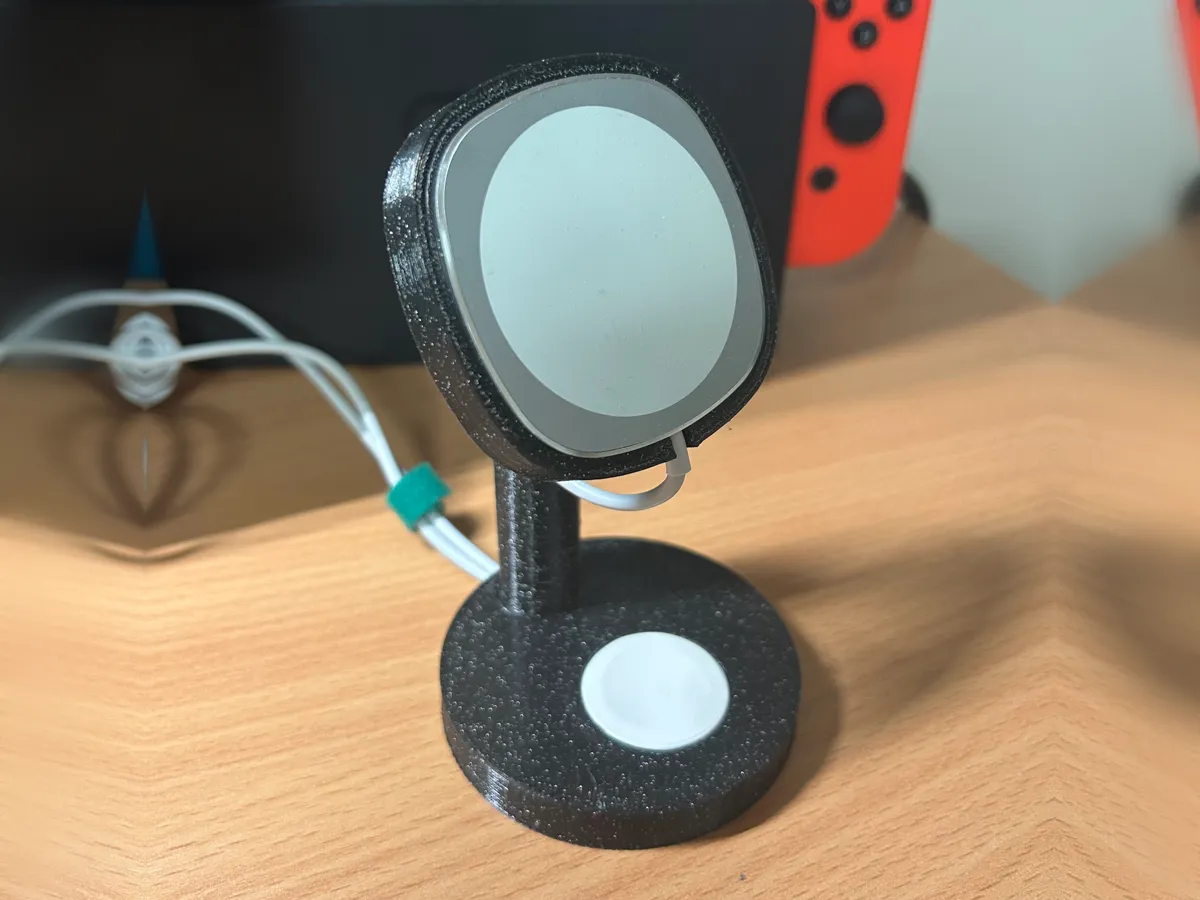 iPhone holder for a Re-Load Action magsafe charger - Electronics, in stock in India