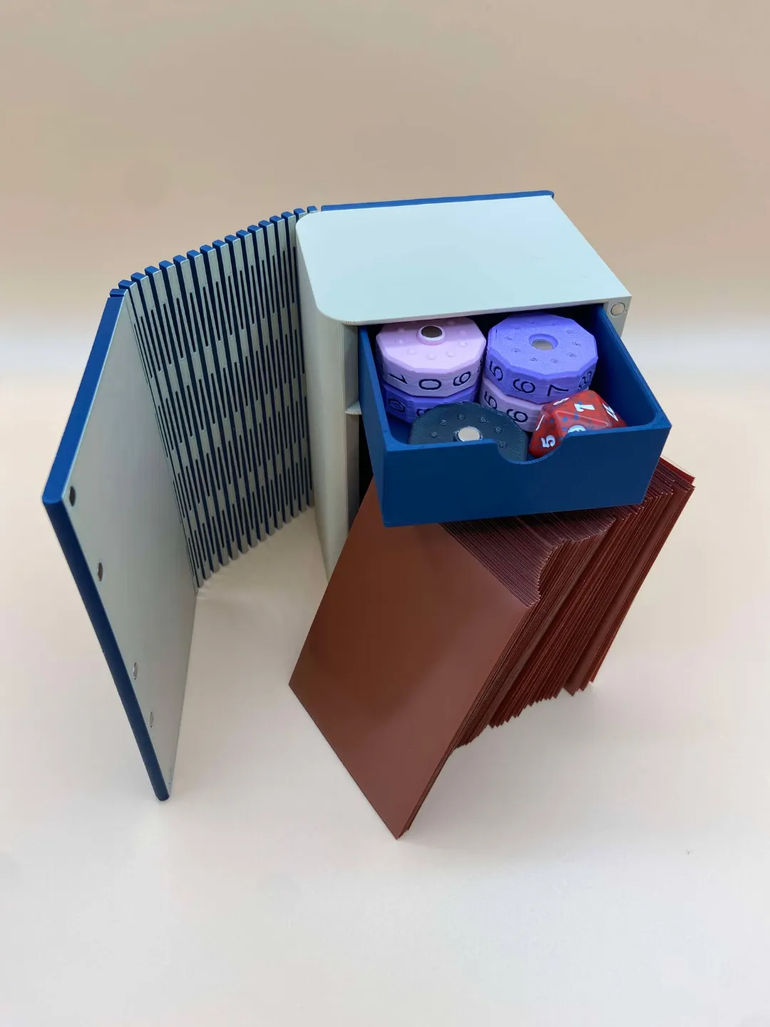 Deck Book - Book-looking deckbox for any card game, photo 3 of 4 - Deck Book - Book-looking deckbox for any card game Board Games & Tabletop