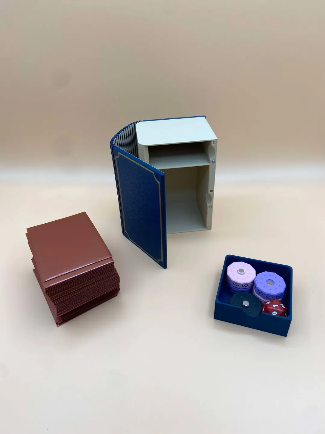 Deck Book - Book-looking deckbox for any card game, photo 4 of 4 - Deck Book - Book-looking deckbox for any card game Board Games & Tabletop