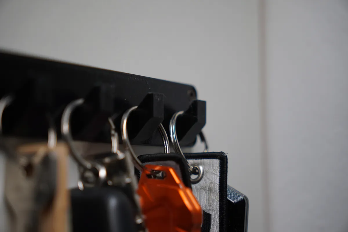 Modern Minimalist 5 Key Hanger - 25g, photo 4 of 4 - Modern Minimalist 5 Key Hanger - 25g Household