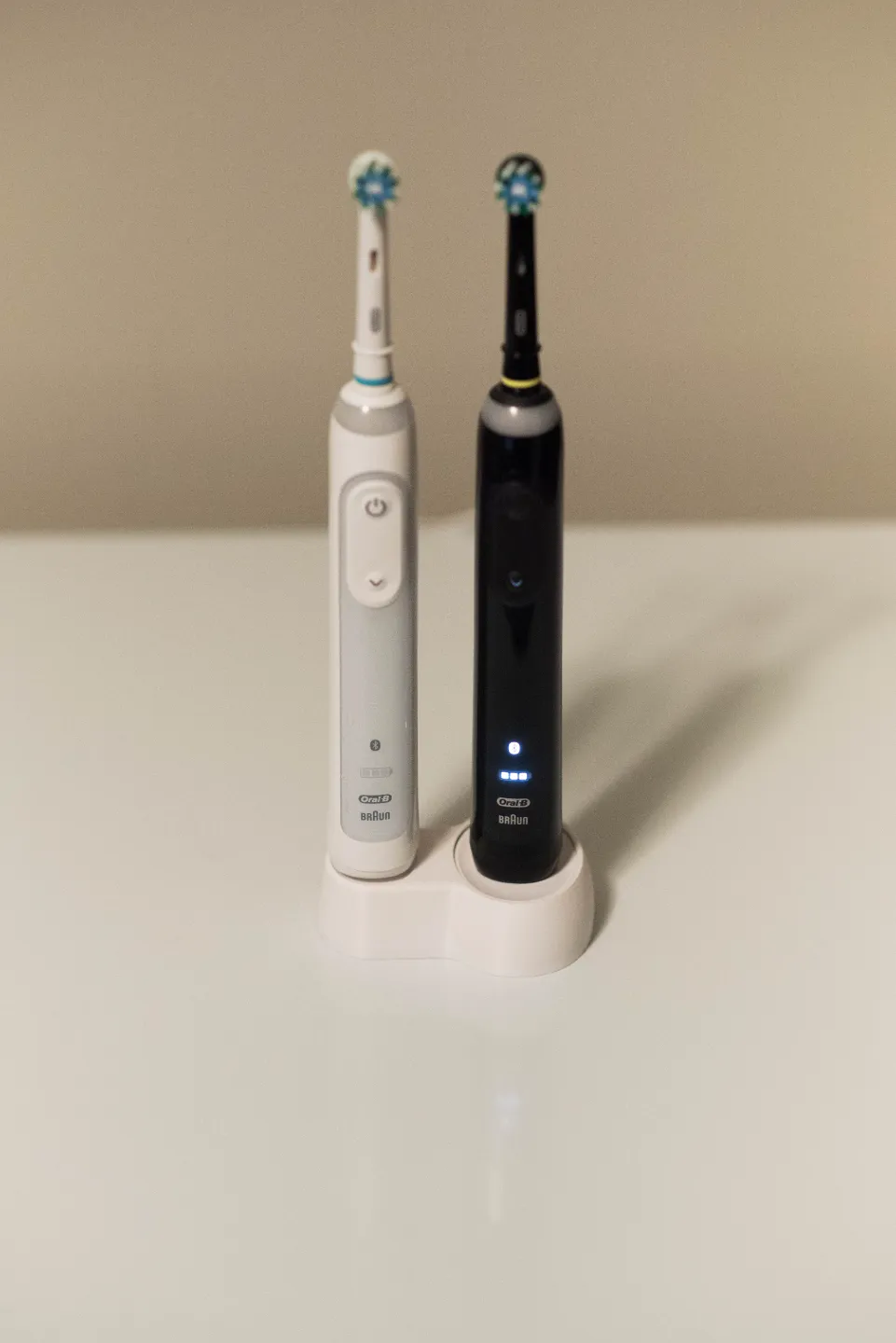 Tandem Oral-B Toothbrush Holder, photo 3 of 4 - Tandem Oral-B Toothbrush Holder Household