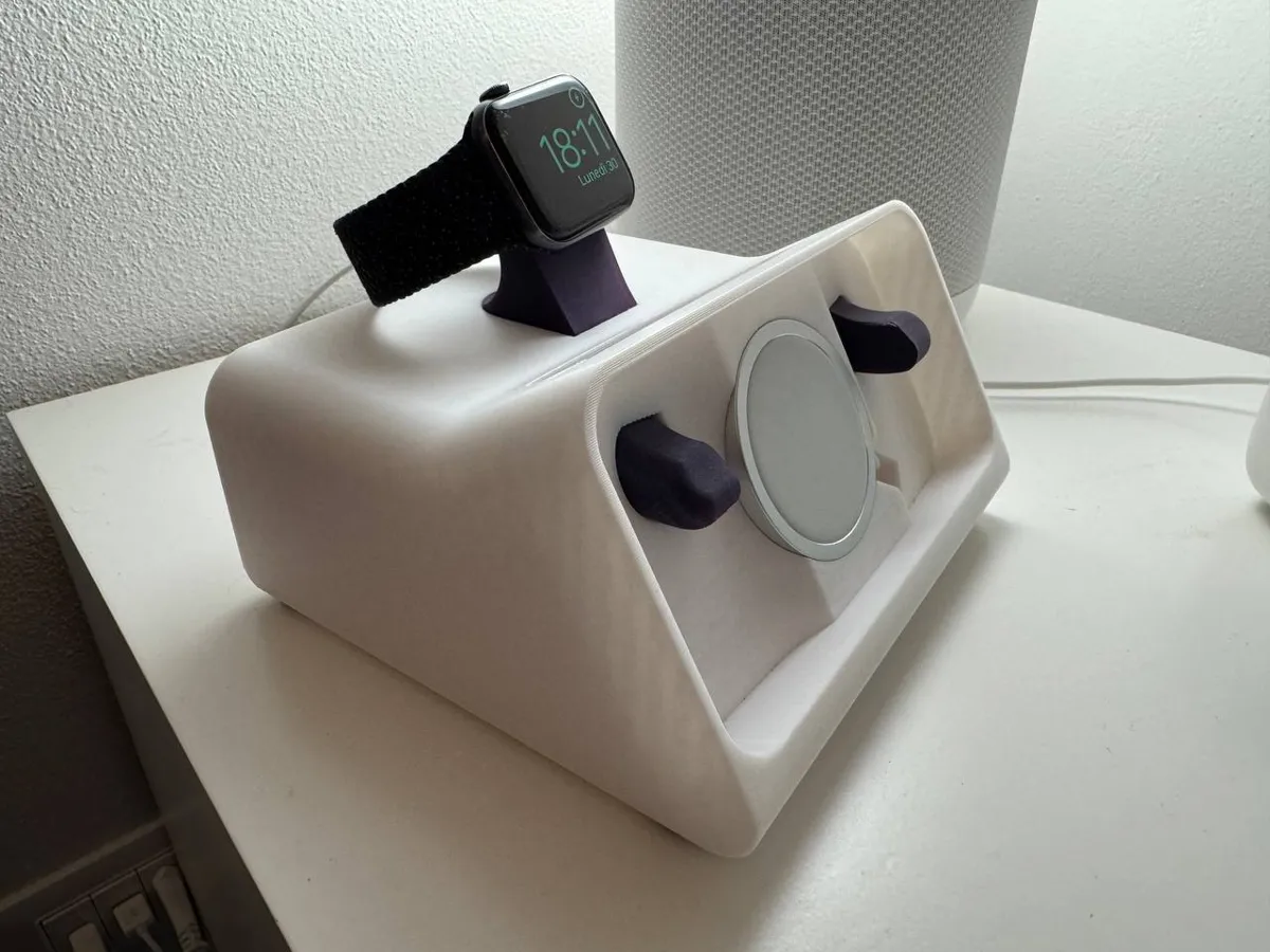 iPhone 15 Pro Standby Mode Dock with Slim Cover - Foldable & Portable Mobile Stands, in stock
