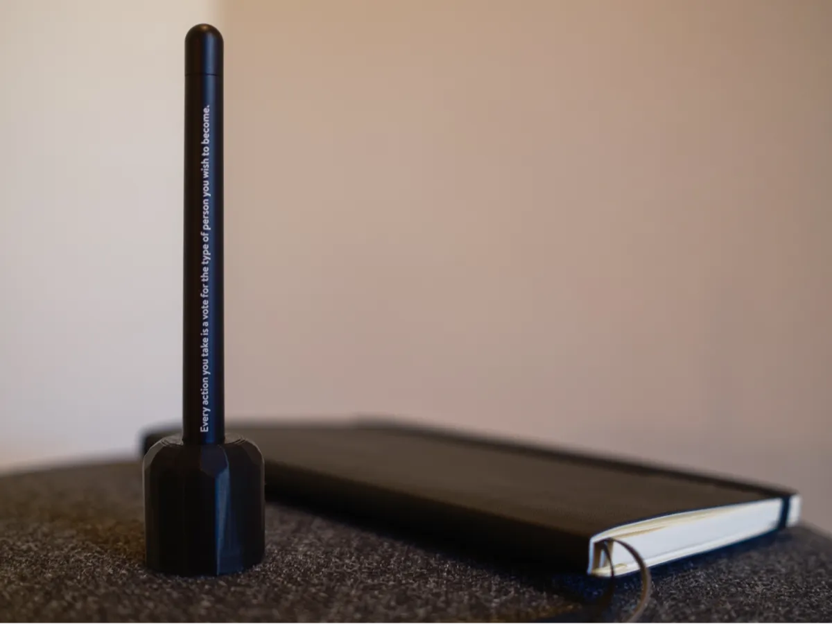 Low Poly Baronfig Squire Pen Holder
