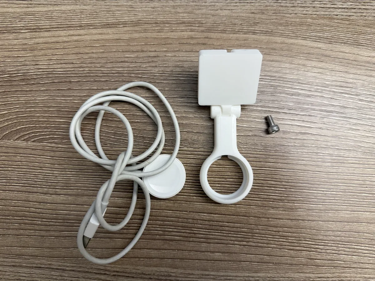 Adjustable MagSafe Monitor Mount, photo 3 of 4 - Adjustable MagSafe Monitor Mount Desk & Office