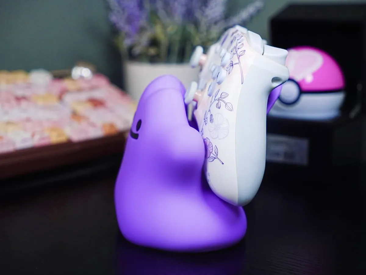 Ditto Controller Holder, photo 3 of 4 - Ditto Controller Holder Gaming Accessories
