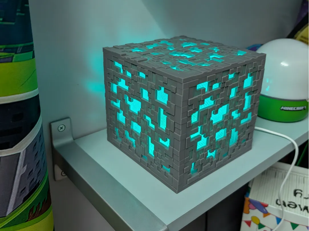 Minecraft Ore Lamp 16 Colours in 1