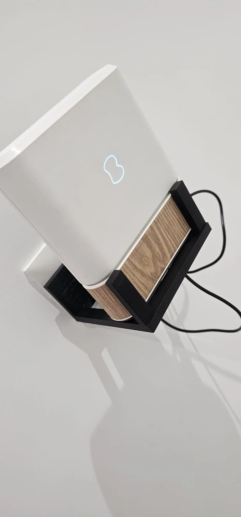 Router Mount - Hang Router on Its Power Charger, photo 3 of 3 - Router Mount - Hang Router on Its Power Charger Mobile & Device Accessories