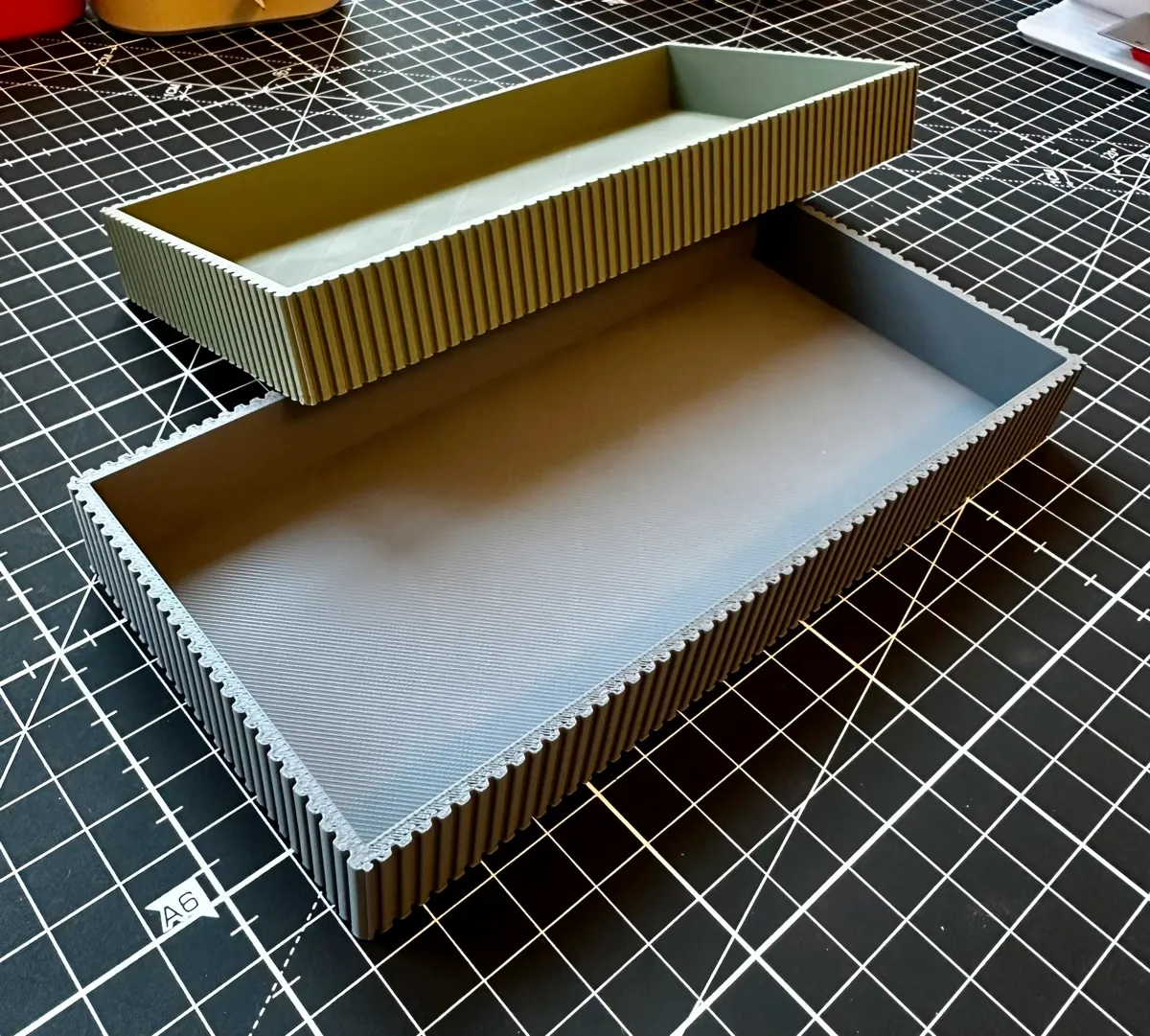 Simple and modern tray, photo 3 of 4 - Simple and modern tray Storage & Organisation