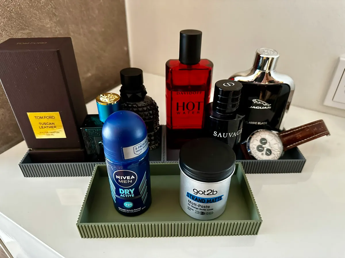 Simple and modern tray, photo 4 of 4 - Simple and modern tray Storage & Organisation