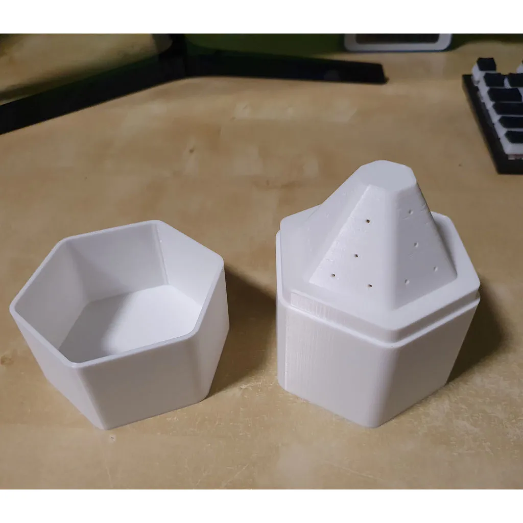 Hex Pot - self-watering flower pot, photo 4 of 4 - Self-watering Planters, hexagonal