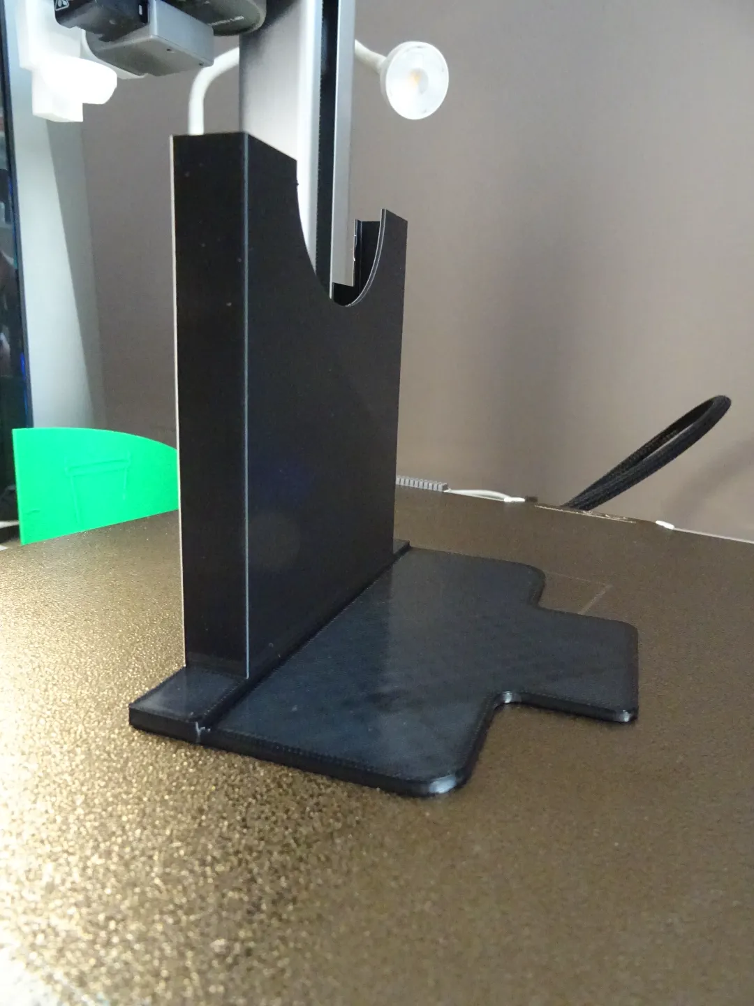 Universal CD Player Phone Holder, photo 3 of 4 - Universal CD Player Phone Holder Tools