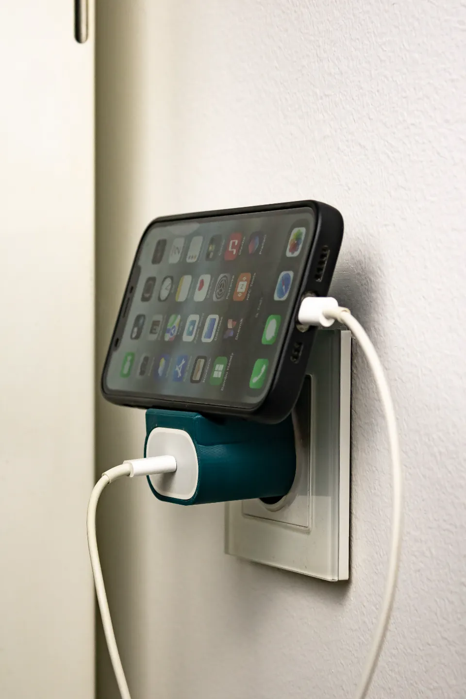 Compact iPhone Travel Charging Holder, photo 4 of 4 - Compact iPhone Travel Charging Holder Household