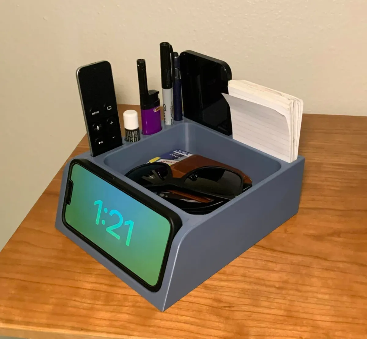 iPhone MagSafe Dock with Tray - Office, in stock in India