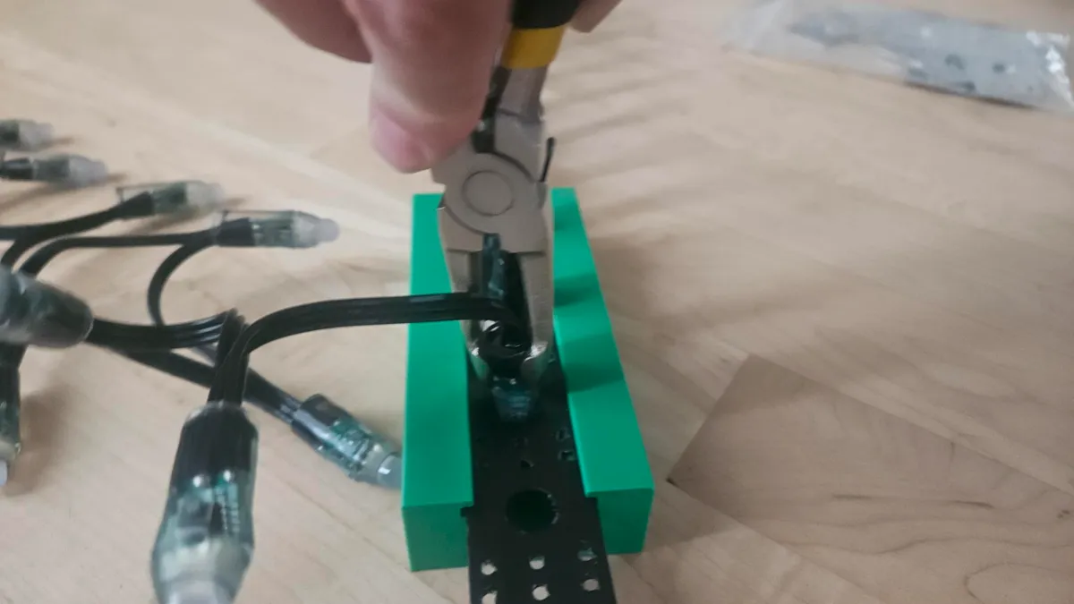 Bullet Pixel Strip Mounting Jig, photo 4 of 4 - Bullet Pixel Strip Mounting Jig Hobby & DIY