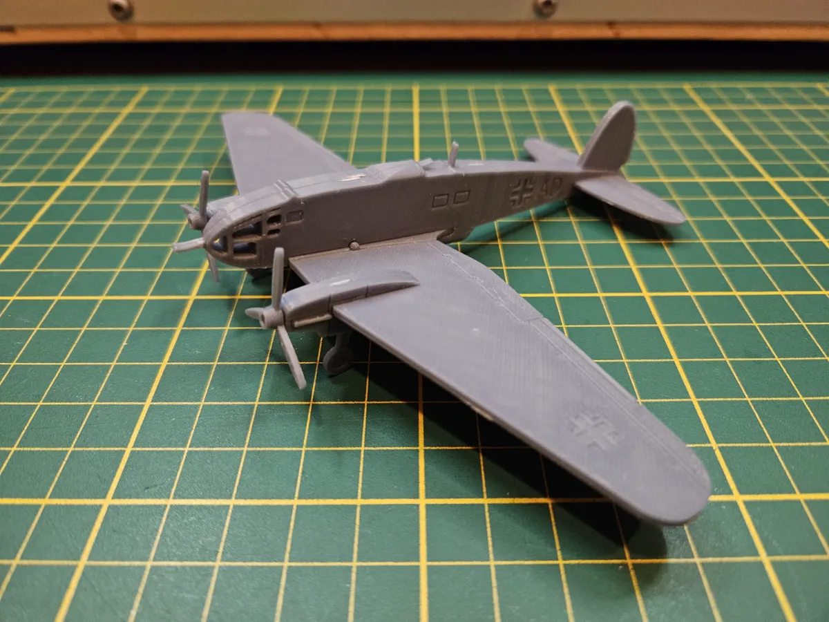 Heinkel He-111-h Card Kit 1/144 "May 1940 Series", photo 2 of 4 - Heinkel He-111-h Card Kit 1/144 "May 1940 Series" Models, RC & Drones