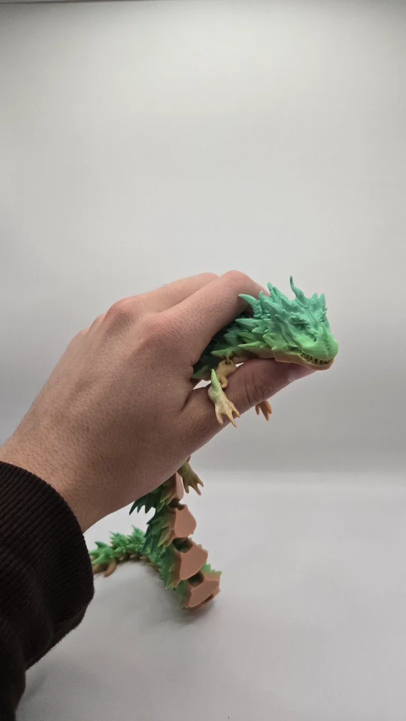 Articulated Spiky Dragon, photo 3 of 4 - Articulated Spiky Dragon Toys & Games