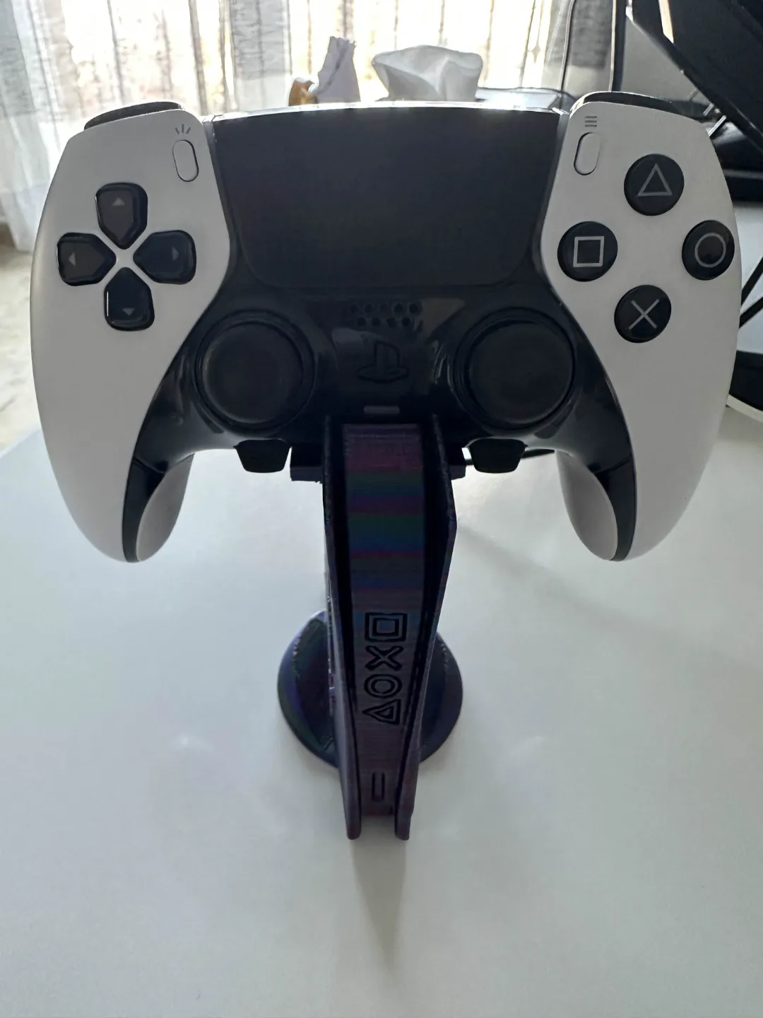 soporte para controller con forma de ps5, photo 4 of 4 - soporte para controller con forma de ps5 Mobile & Device Accessories