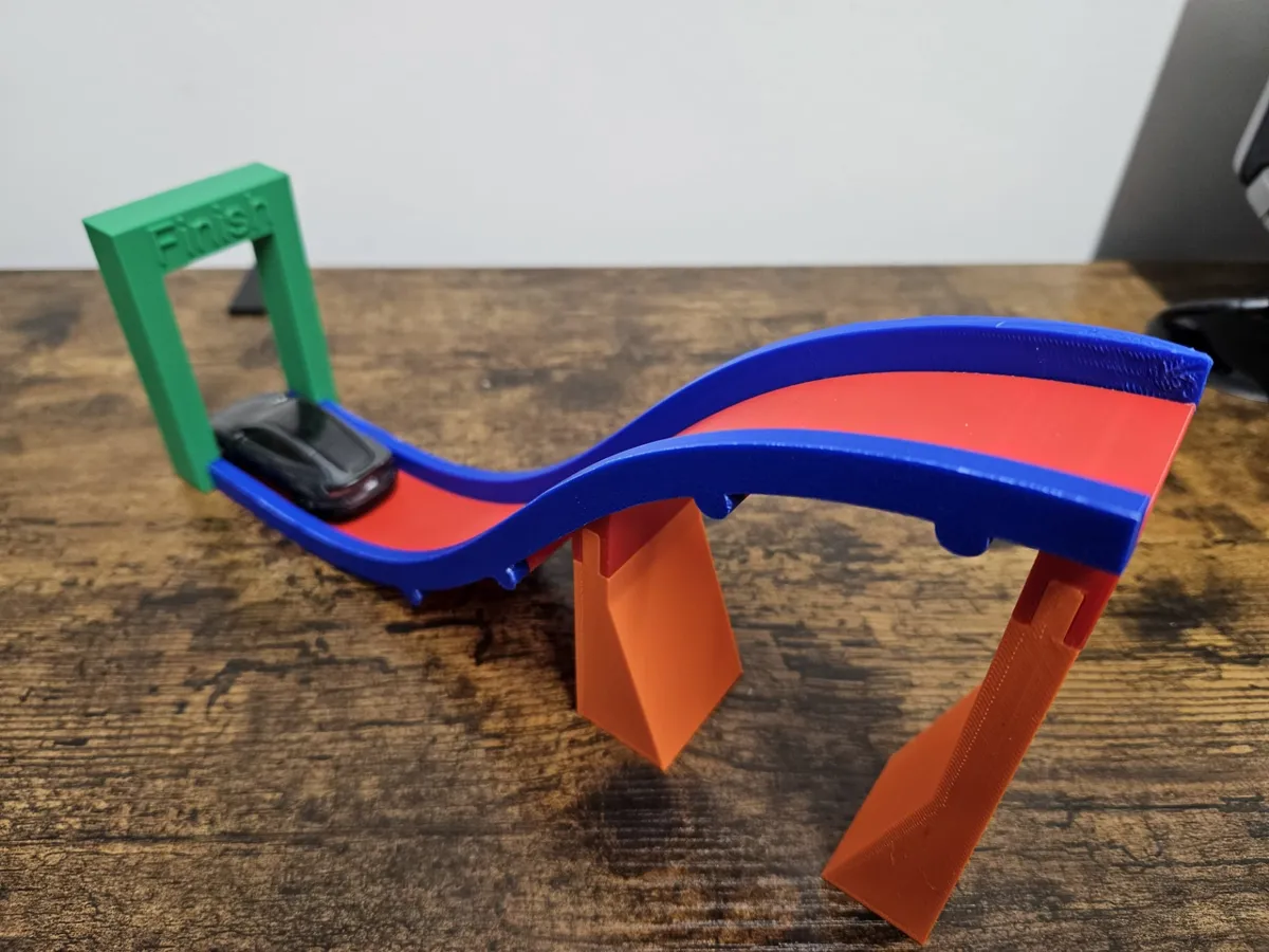 Multi part Toy car ramp V1, photo 3 of 4 - Multi part Toy car ramp V1 Toys & Games