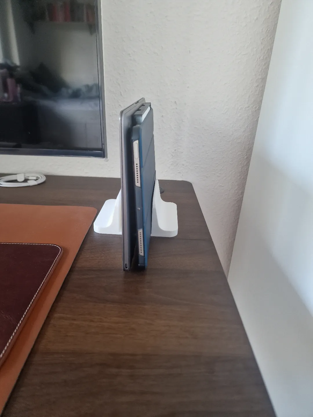 Vertical Notebook/Tablet Stand, photo 4 of 4 - Vertical Notebook/Tablet Stand Household