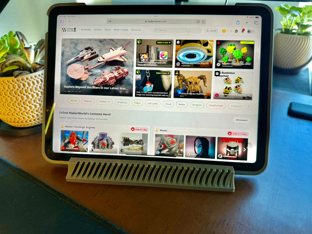 25° Tablet Stand - Stylish, Stable, Case-Friendly - iPad Stands, in stock