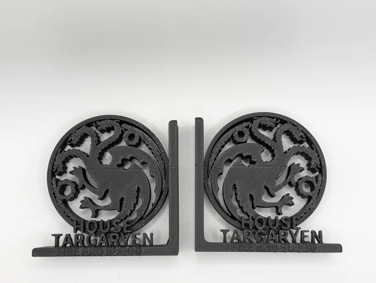 Game of Thrones Bookend - House Targaryen, photo 3 of 4 - Game of Thrones Bookend - House Targaryen Household