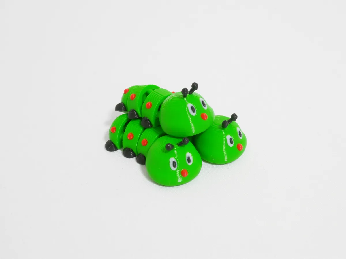 Articulated Pocket Pets, Chubby Caterpillar, photo 4 of 4 - Articulated Pocket Pets, Chubby Caterpillar Toys & Games