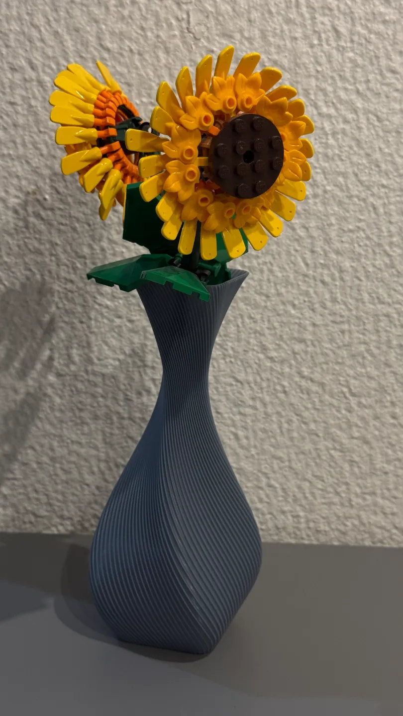 Spiral vase, photo 4 of 4 - Spiral vase Home Decor Items