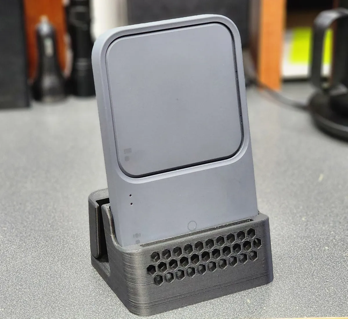 Samsung Wireless Charger Phone Dock - Gadgets, in stock in India