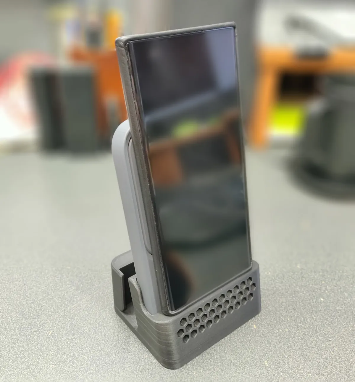 Samsung Wireless Charger Phone Dock, photo 2 of 4 - Samsung Wireless Charger Phone Dock Tools