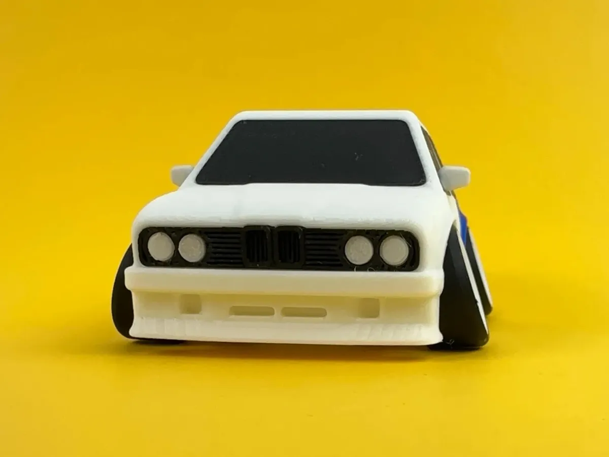 Tooned BMW E30, photo 3 of 4 - Tooned BMW E30 Models, RC & Drones