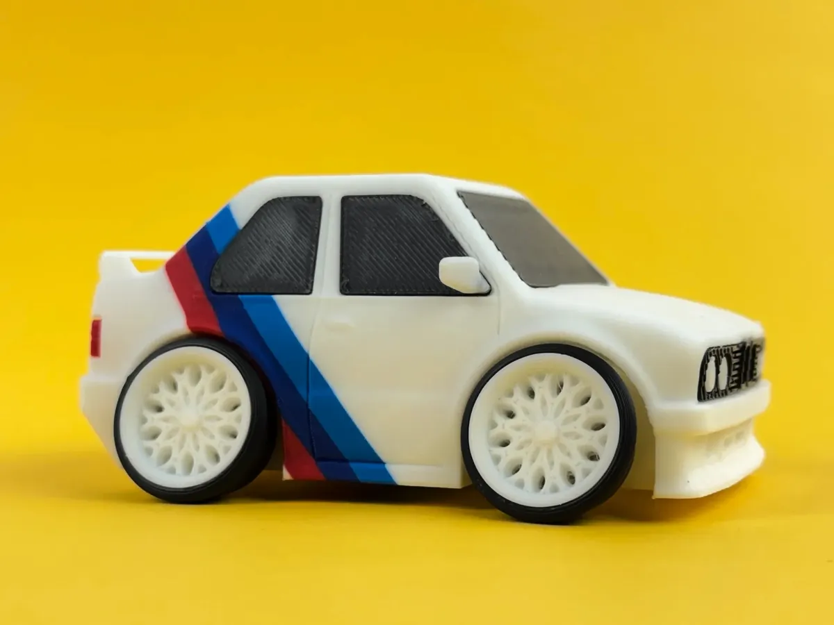 Tooned BMW E30, photo 4 of 4 - Tooned BMW E30 Models, RC & Drones