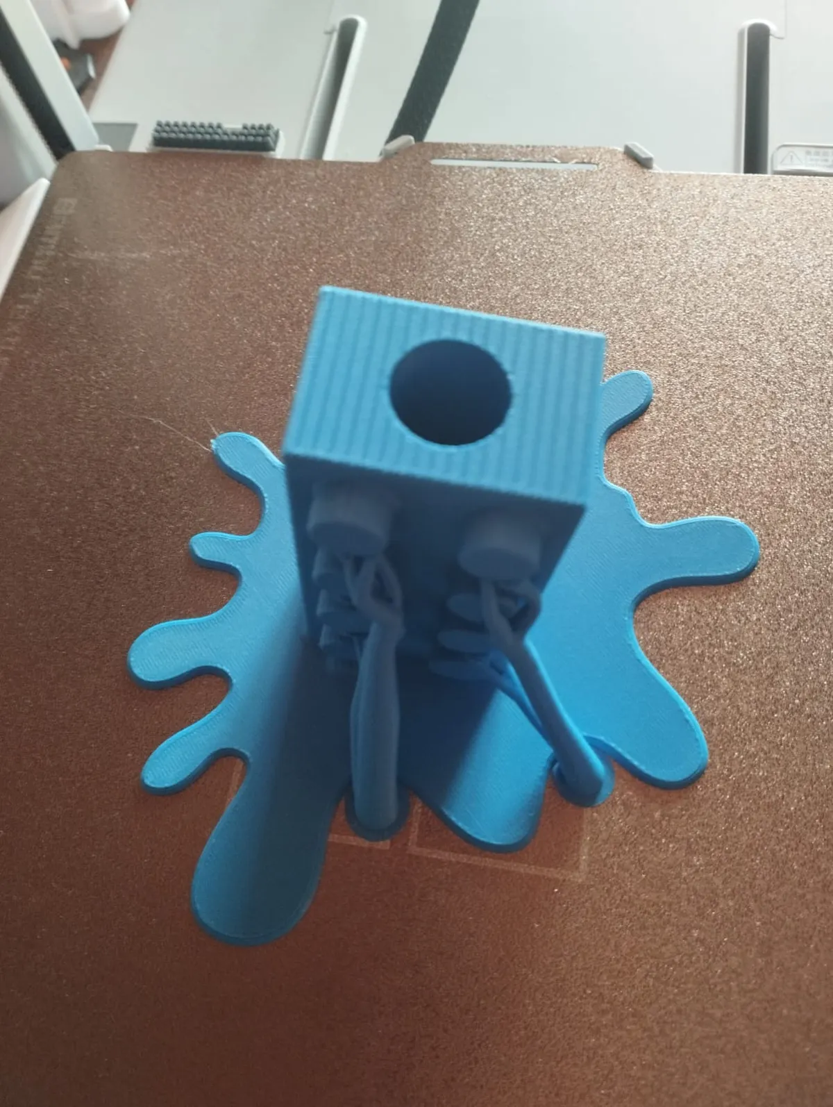 Melting LEG0-PEN holder, photo 3 of 3 - Melting LEG0-PEN holder Desk & Office