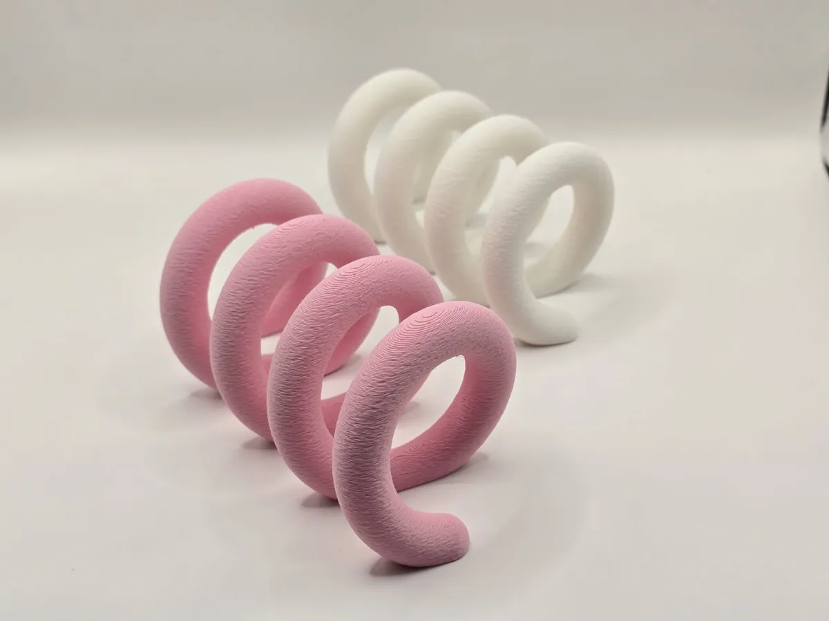 Retro Spiral Sculptural Decor Stand, photo 4 of 4 - Retro Spiral Sculptural Decor Stand Home Decor Items