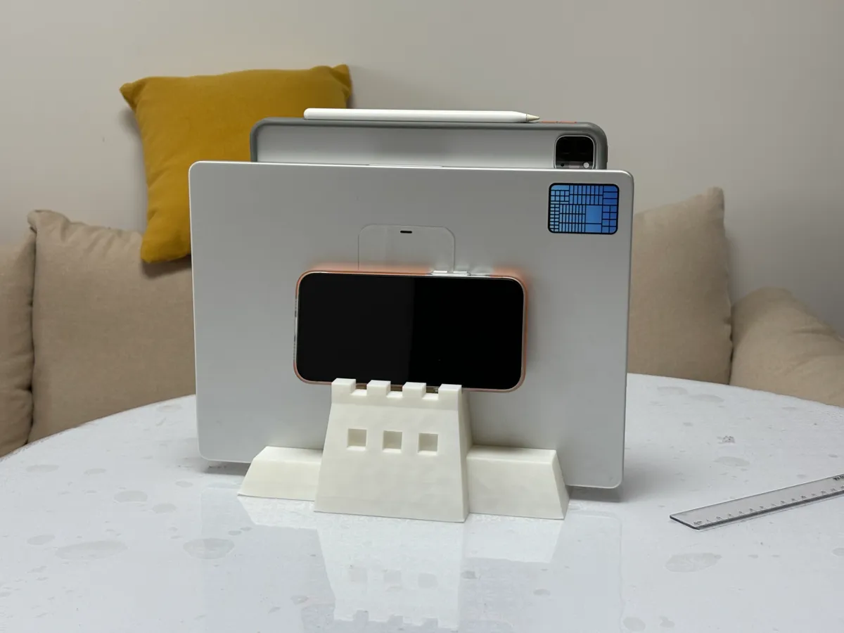 3in1 Laptop Phone Pad Stand (Great Wall) v1三合一支架, photo 3 of 3 - 3in1 Laptop Phone Pad Stand (Great Wall) v1三合一支架 Mobile & Device Accessories