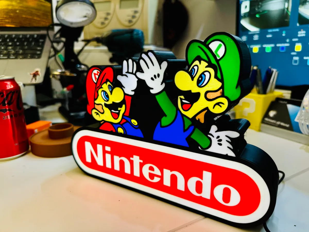 Mario & Luigi - High Five Light up Sign, photo 3 of 4 - Mario & Luigi - High Five Light up Sign Toys & Games