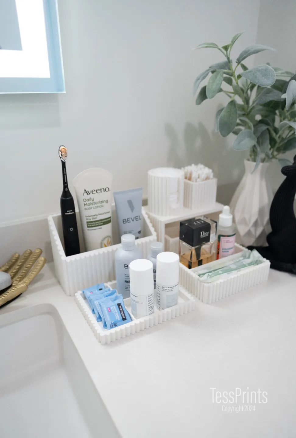 Vanity Bathroom Organizer (Ribbed), photo 2 of 4 - Vanity Bathroom Organizer (Ribbed) Bath & Personal Care