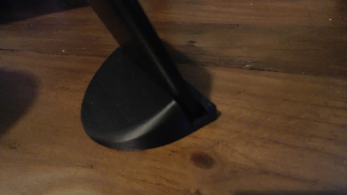 Sleek simple phone dock, photo 3 of 4 - Sleek simple phone dock Mobile & Device Accessories