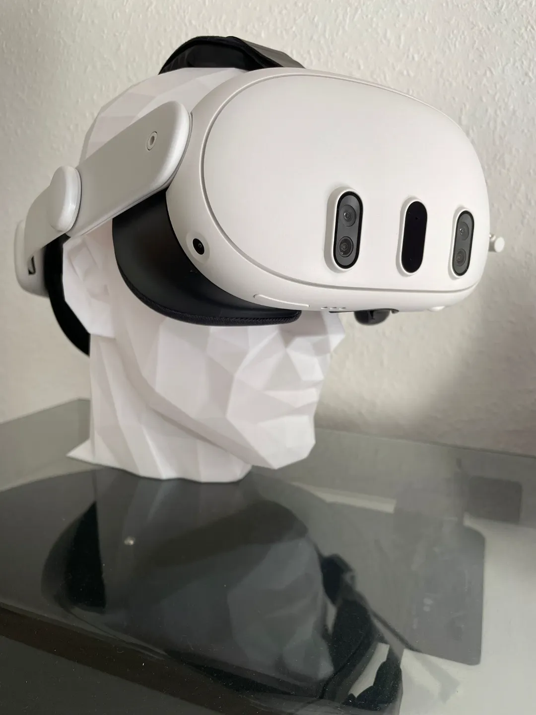 Low-Poly Head, photo 2 of 4 - Low-Poly Head Art