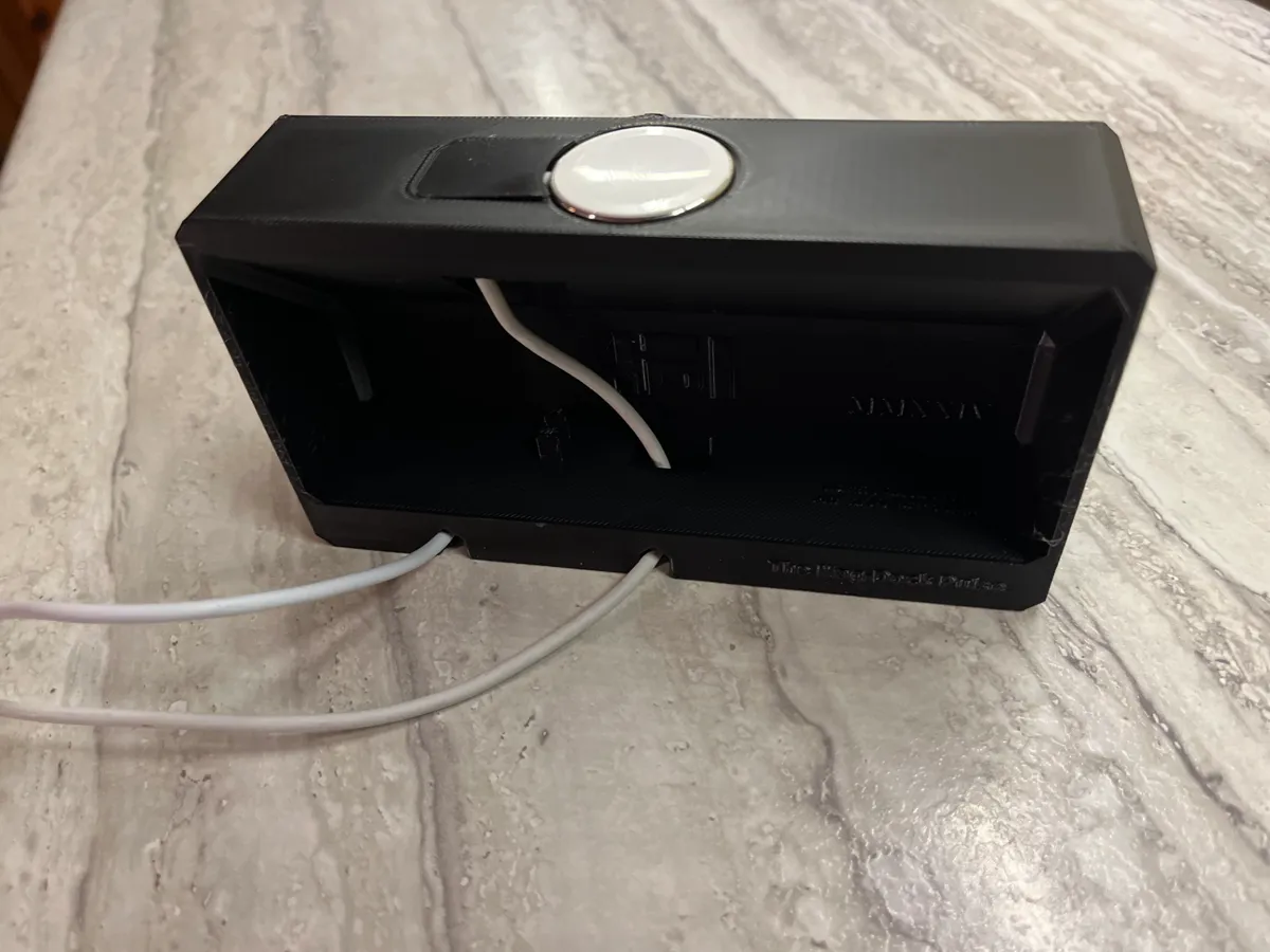 Magnetic Dock for Wtuhu charger, photo 2 of 2 - Magnetic Dock for Wtuhu charger Hobby & DIY