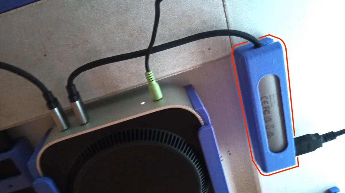 RSHTech RX05 USB-C Hub Under Desk Mount, photo 2 of 4 - RSHTech RX05 USB-C Hub Under Desk Mount Hobby & DIY