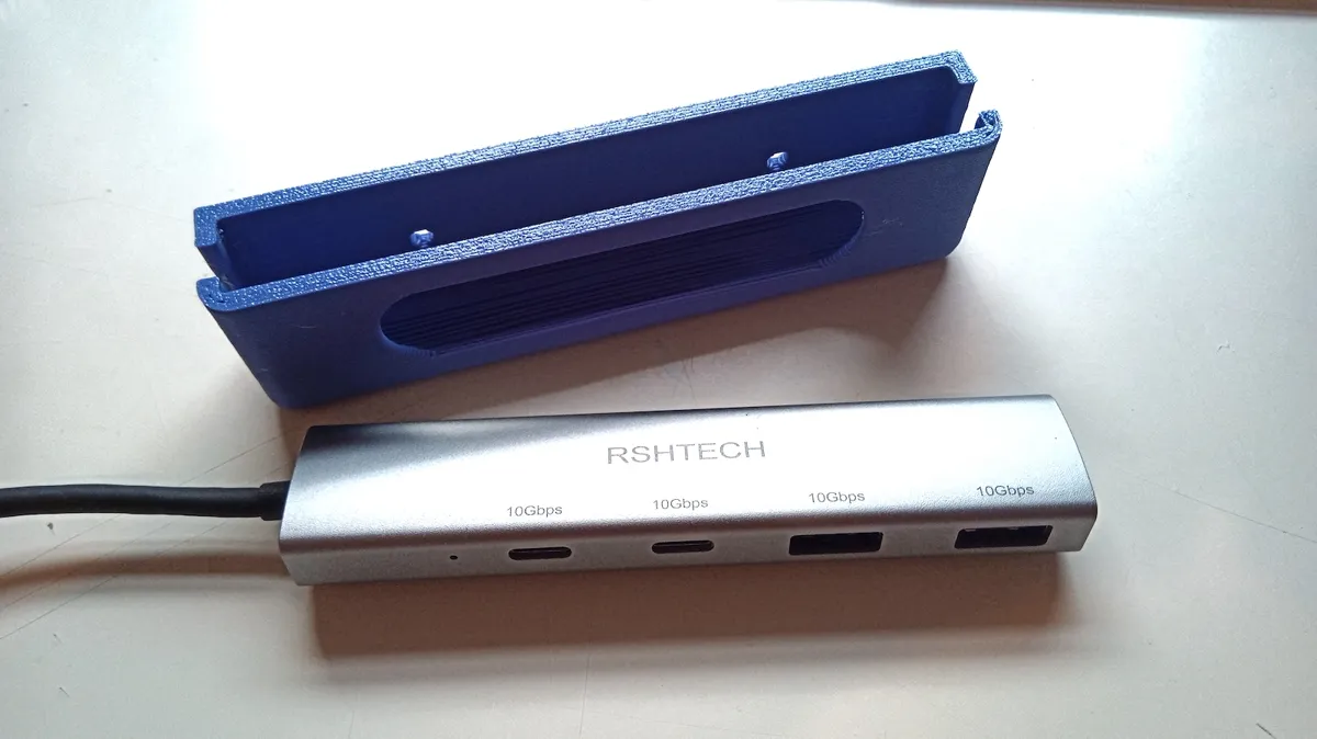 RSHTech RX05 USB-C Hub Under Desk Mount, photo 3 of 4 - RSHTech RX05 USB-C Hub Under Desk Mount Hobby & DIY