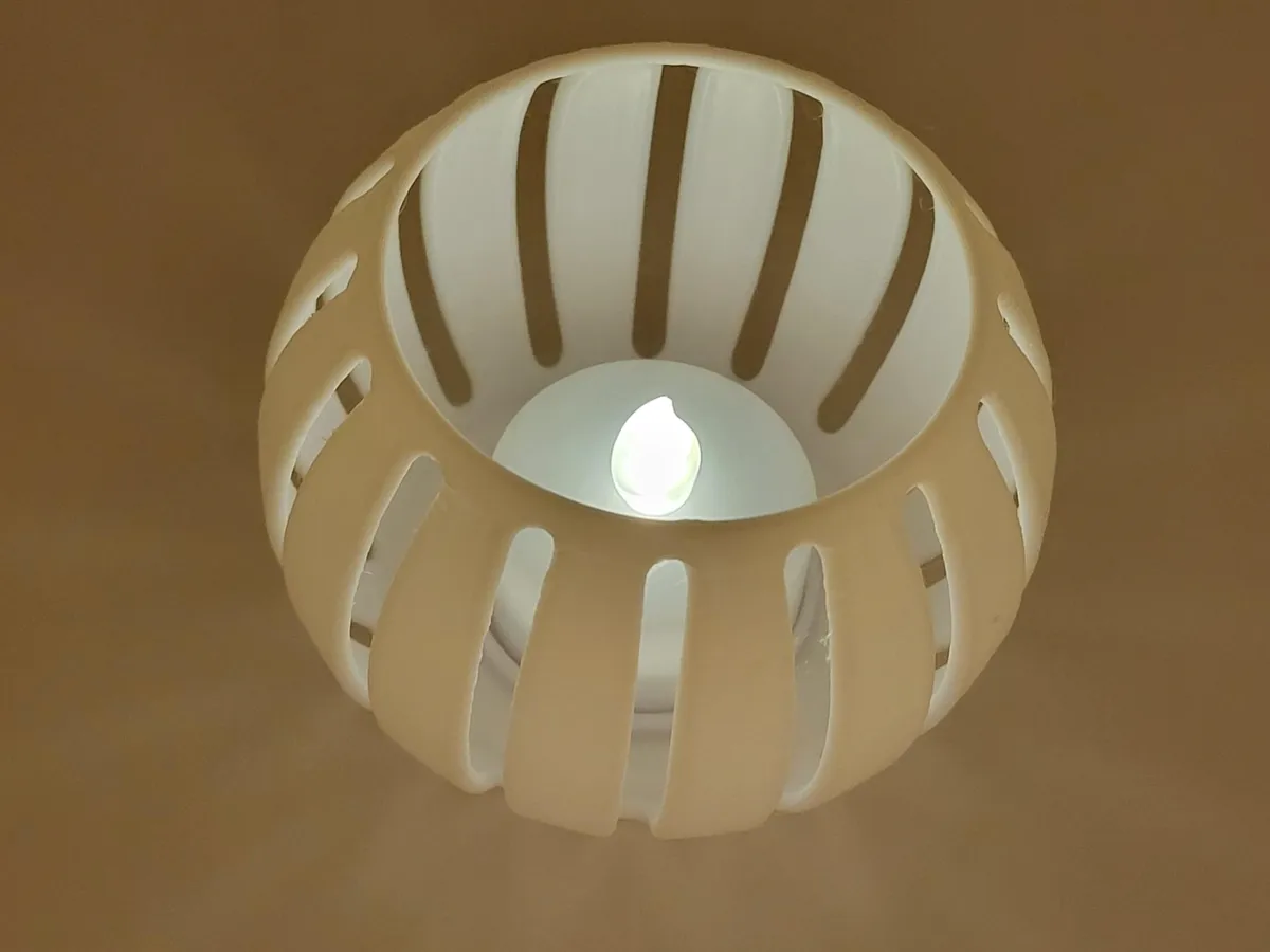 Christmas Ball Tealight