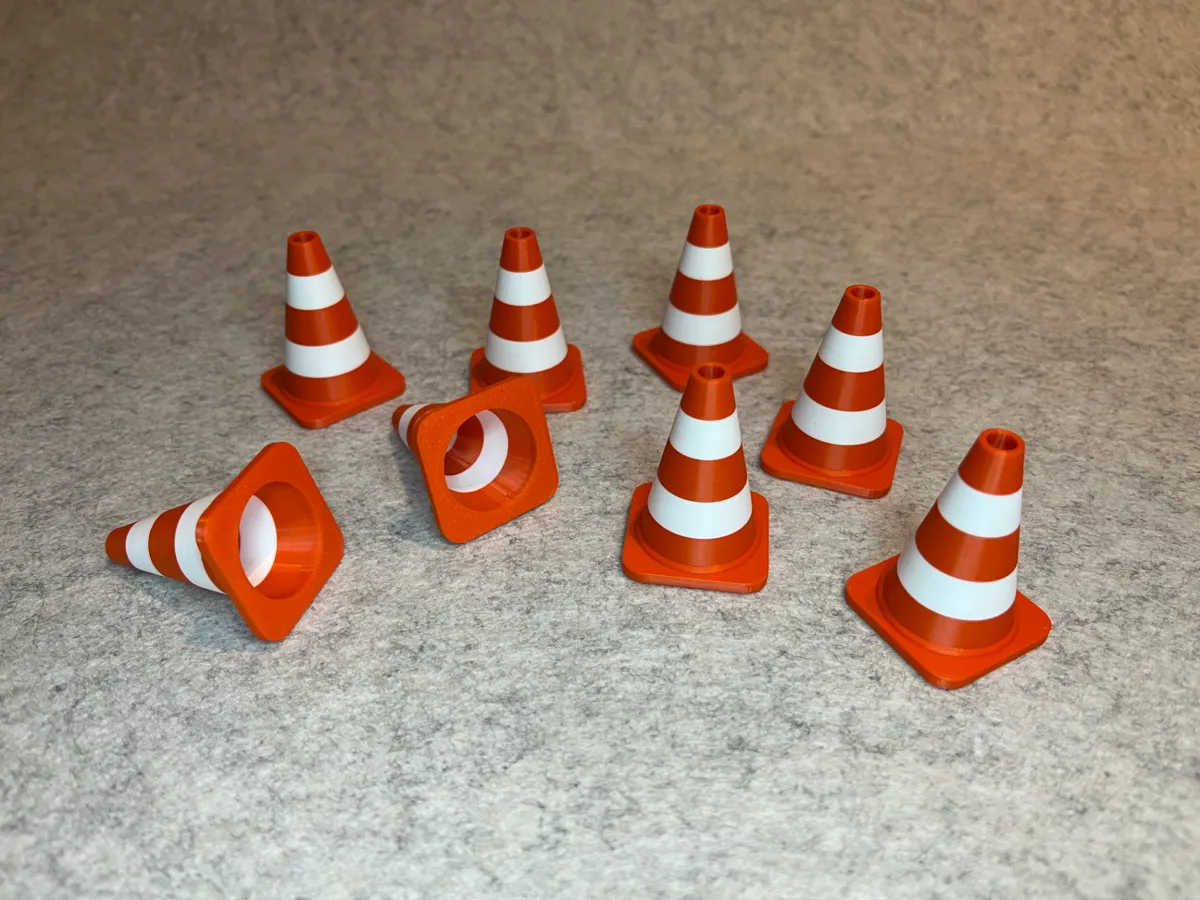 Mini traffic cone for RC cars, photo 3 of 4 - Mini traffic cone for RC cars Hobby & DIY