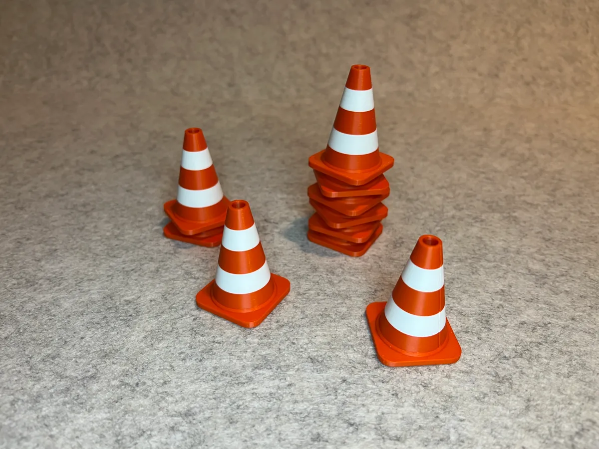 Mini traffic cone for RC cars, photo 4 of 4 - Mini traffic cone for RC cars Hobby & DIY