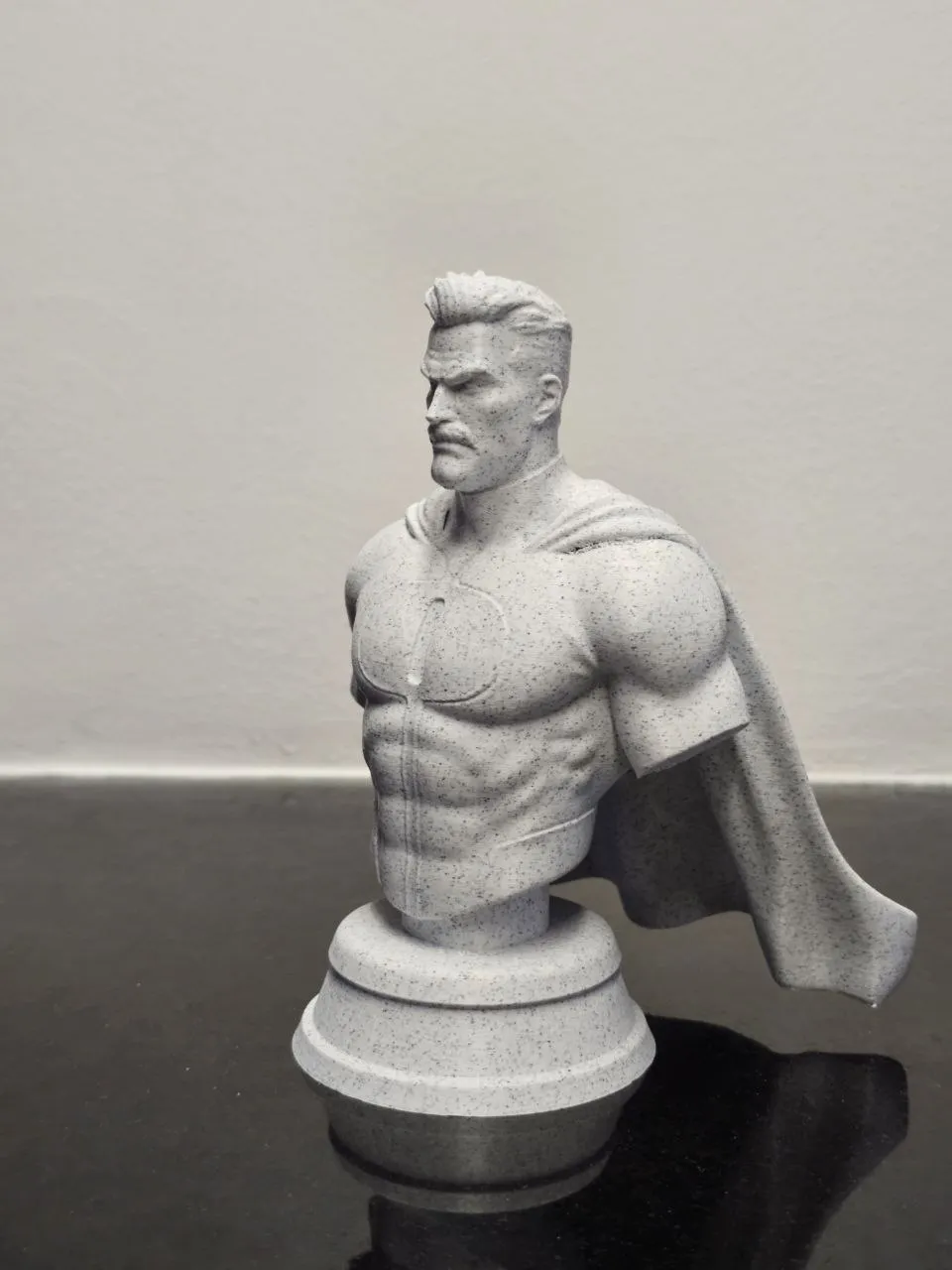 Omni-Man Bust - Invincible Fan Art (High Detail), photo 3 of 4 - Omni-Man Bust - Invincible Fan Art (High Detail) Figurines & Collectibles