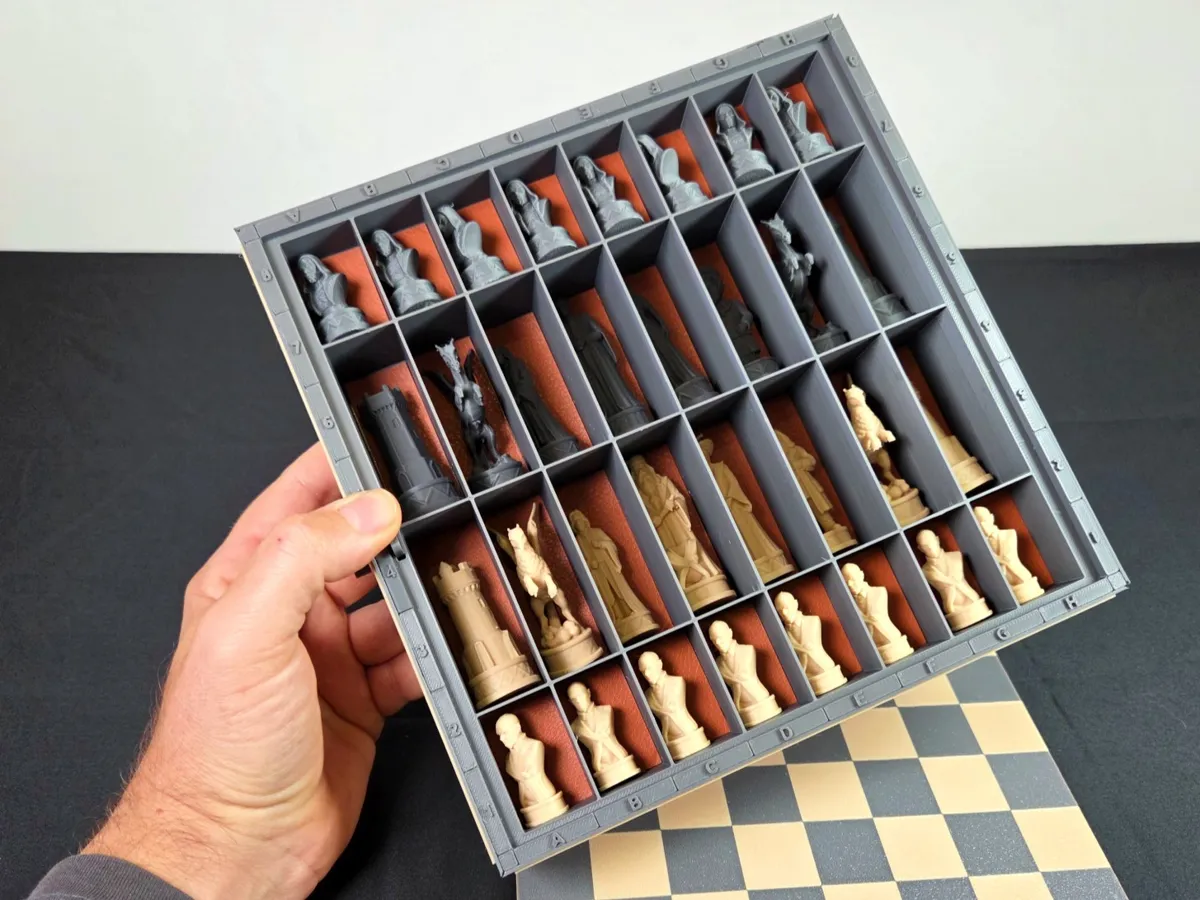 Harry Potter inspired - Fantasy Chess Set, photo 3 of 3 - Harry Potter inspired - Fantasy Chess Set Toys & Games