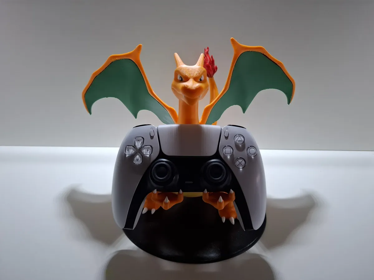 Charizard Controller-Halter, photo 3 of 4 - Charizard Controller-Halter Toys & Games