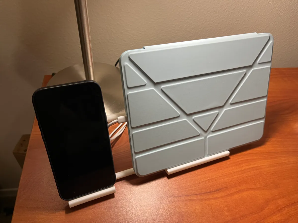 iPhone & iWatch & iPad 3-in-1 charging stand, photo 3 of 3 - iPhone & iWatch & iPad 3-in-1 charging stand Mobile & Device Accessories