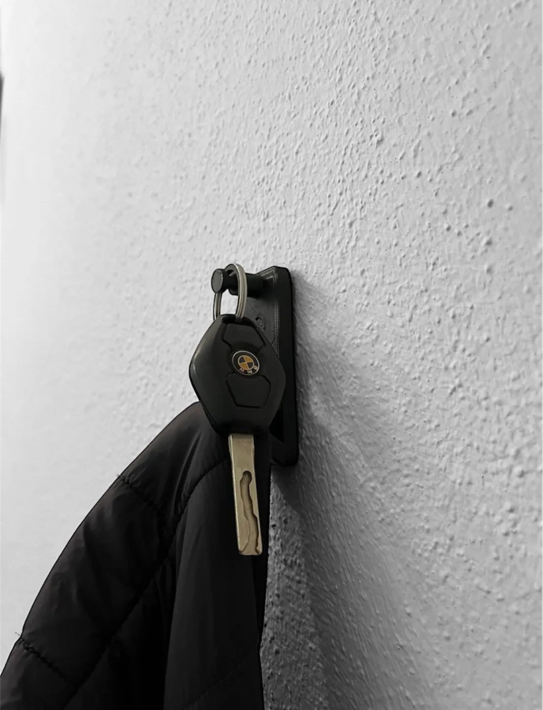 Kleiderhaken mit Schlüsselhalter und Lochabdeckung, photo 2 of 4 - Kleiderhaken mit Schlüsselhalter und Lochabdeckung Fashion
